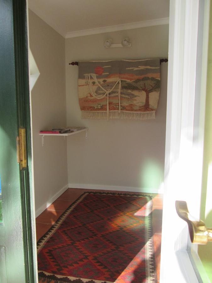 Villa-Roux Garden Cottage ฟรันเชิค ภายนอก รูปภาพ